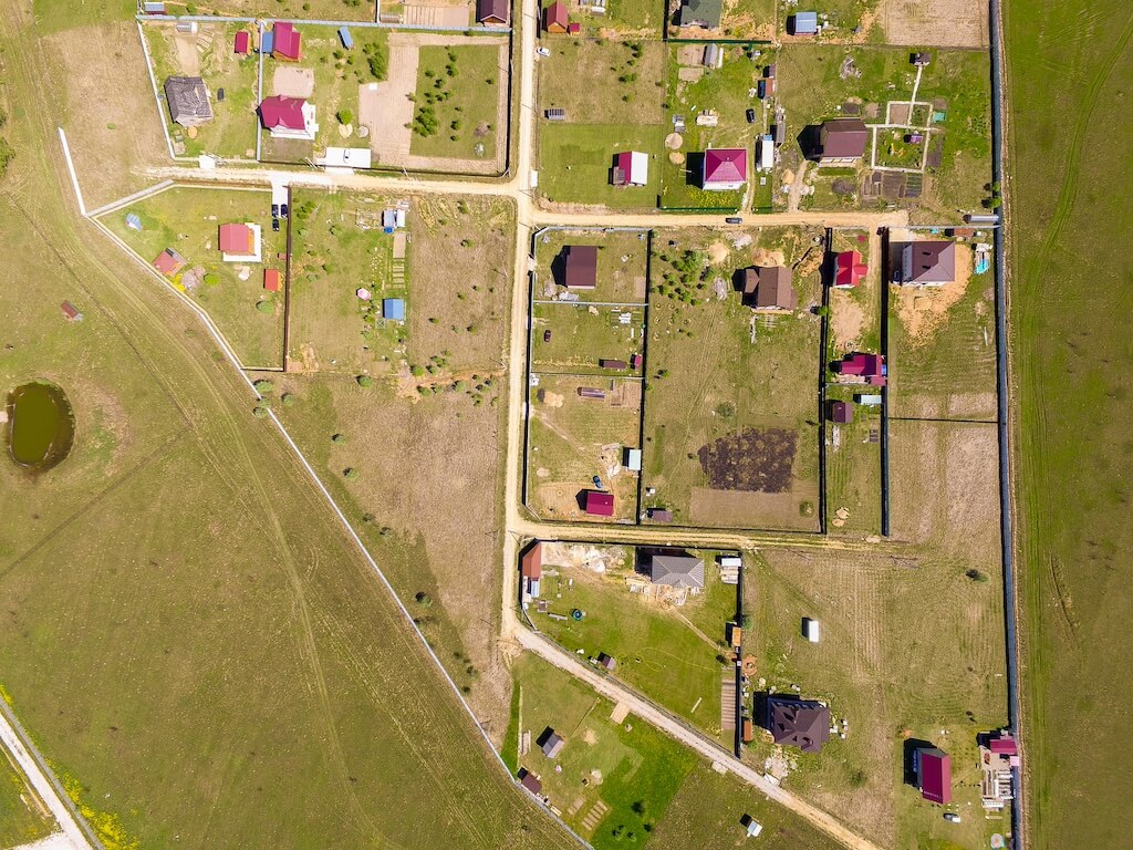 Prawne sposoby zapewnienia dostępu do drogi publiczne