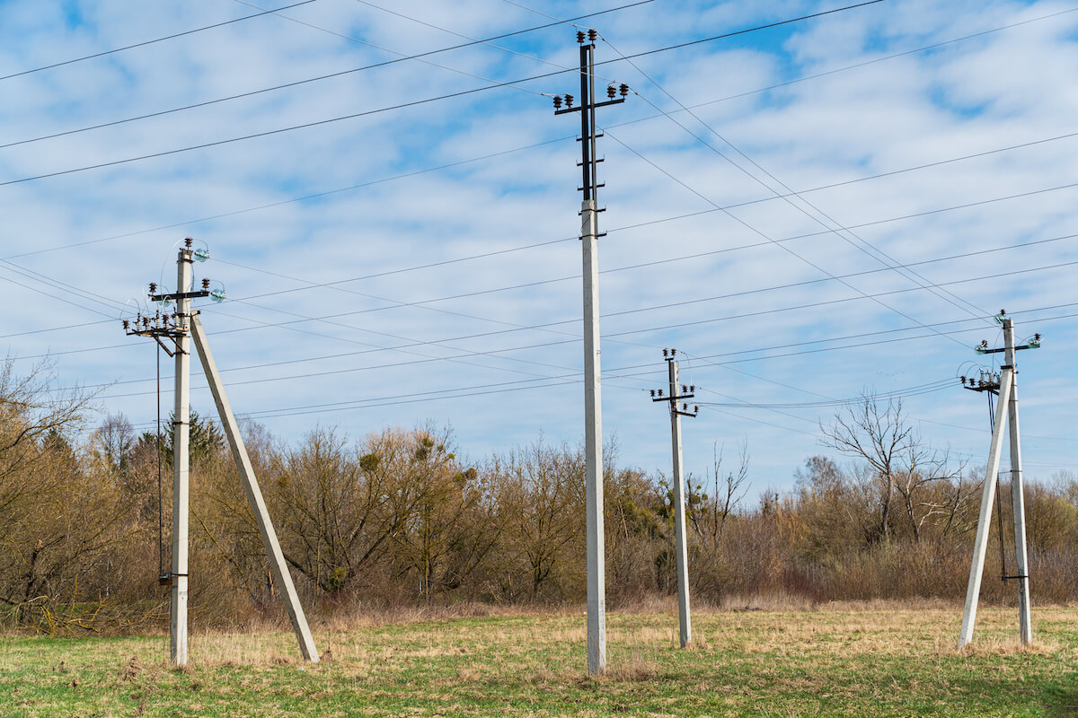 Linia energetyczna przecinająca nieruchomość pod zabudowę - roszczenia właściciela wobec przedsiębiorcy