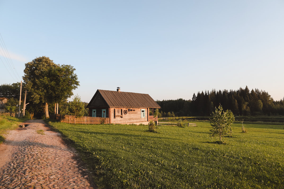 Zakup nieruchomości rolnej i ustanowienie służebności dla sprzedającego