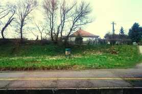 Niechciana służebność, jak się legalnie pozbyć drogi tuż pod oknem?